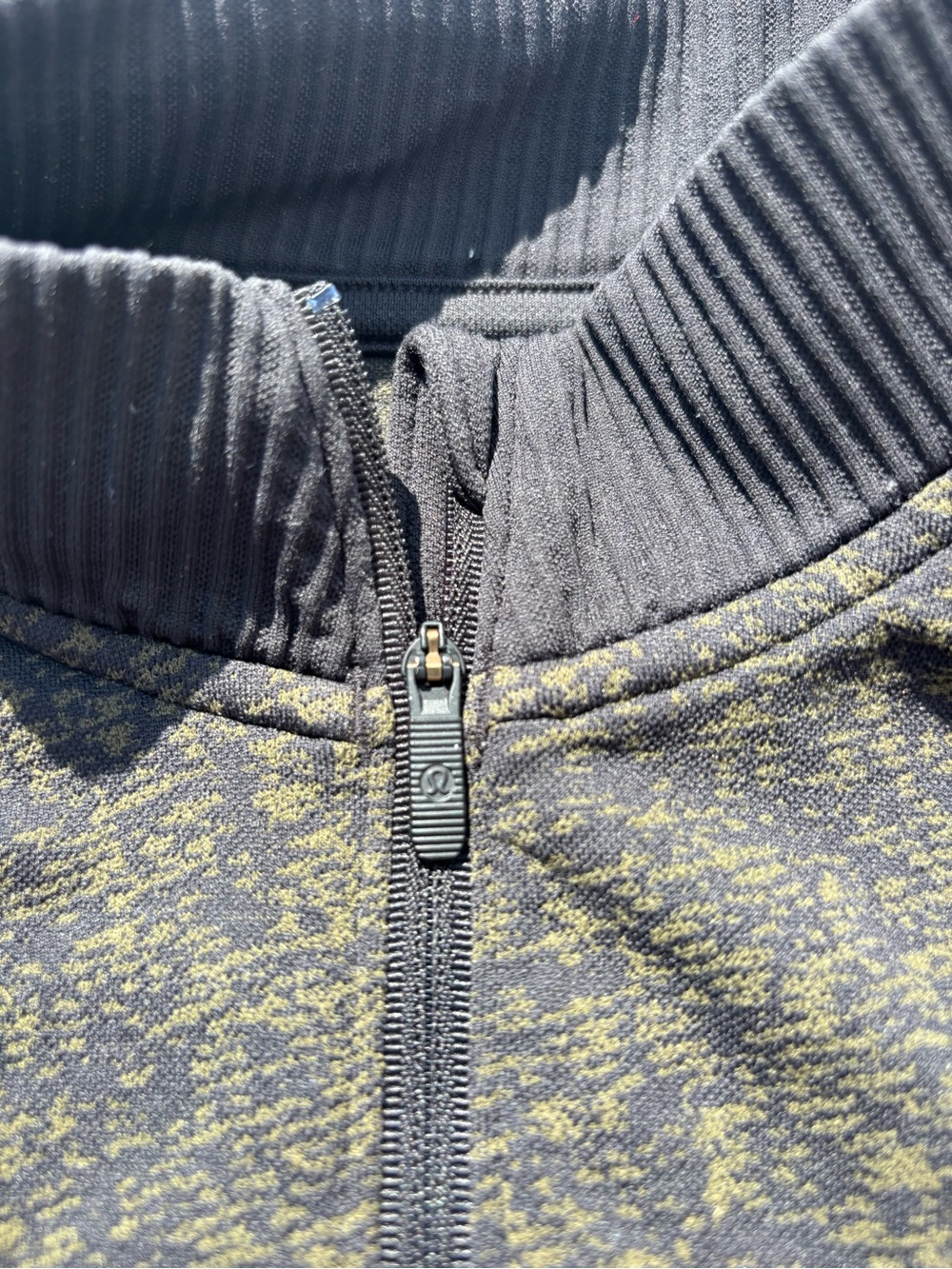 Lululemon Rest Less 1/2 Zip pullover 6 - Picture 4 of 8
